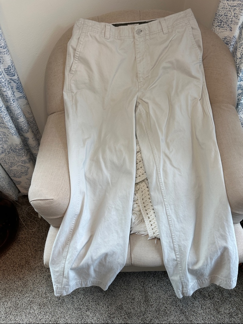Vintage Y2K GAP khakis, men’s 38, 100% cotton